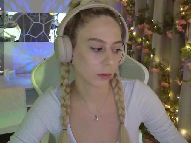 Offline -Light-Fury- on BongaCams