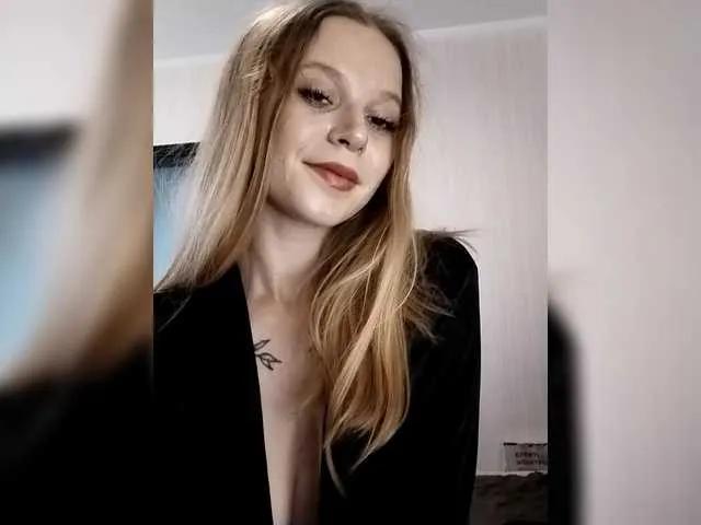 Freechat 1biscuit1 on BongaCams