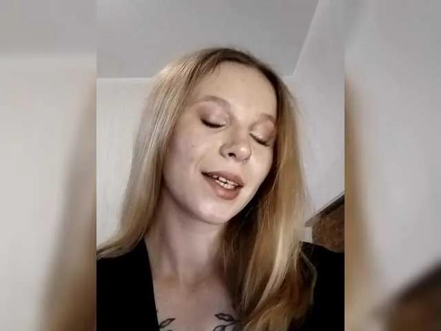 Freechat 1biscuit1 on BongaCams