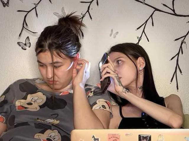 Freechat 2Love-Love2 on BongaCams