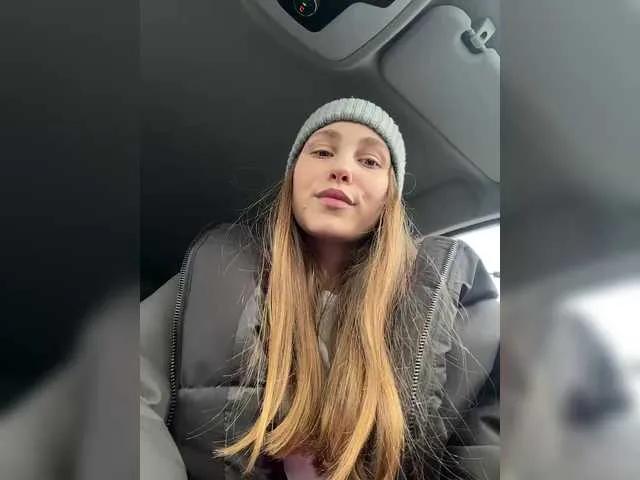 Adelaida1001 — Freechat on BongaCams