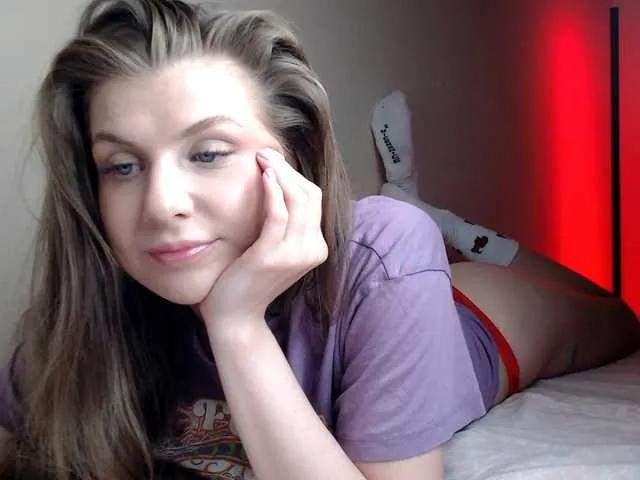 Freechat aliceTurner21 on BongaCams