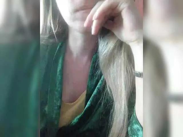 Offline Angelinamik on BongaCams