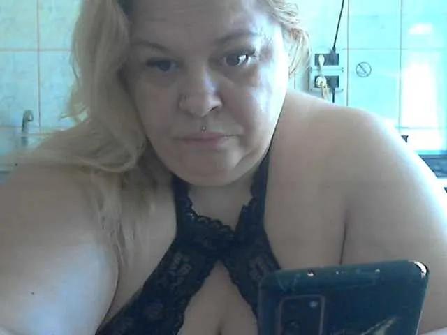 Offline AriannaMilf on BongaCams