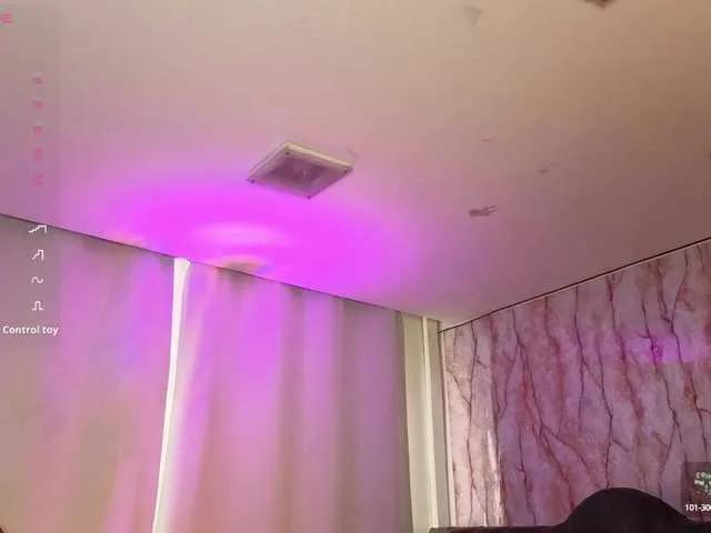 Offline Arianne-ferrer on BongaCams