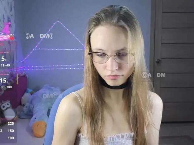 Offline Armura on BongaCams