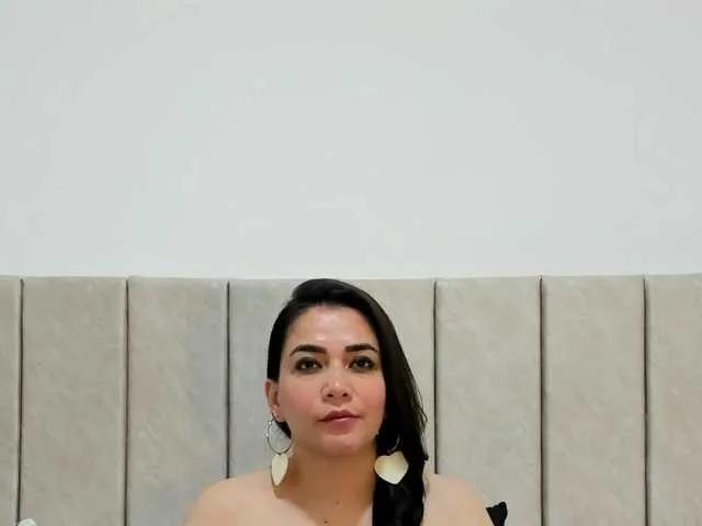 Offline BabeLeidy on BongaCams