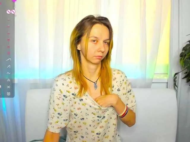 Offline Beellami on BongaCams