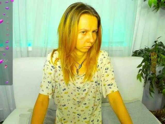 Offline Beellami on BongaCams