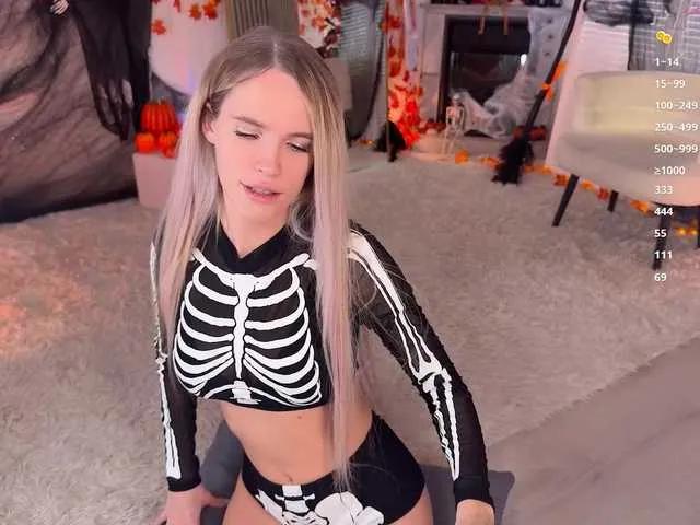 BongaCams BlushMikki is Freechat BlushMikki — it turns me on when a man is caring and generous to me.