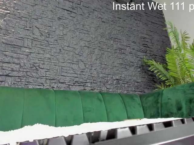 Offline boobzilla on BongaCams