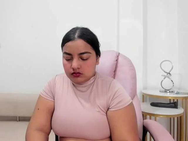 Offline Chloe-jackson25 on BongaCams