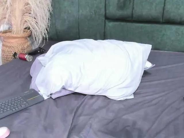 Offline Chloe-jackson25 on BongaCams