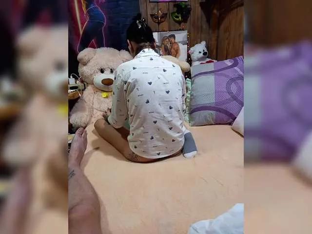 Offline Cottoncandy1-1 on BongaCams