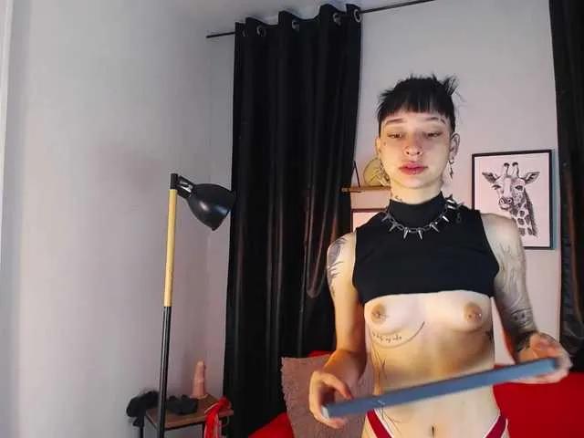 Freechat DakariaHills on BongaCams