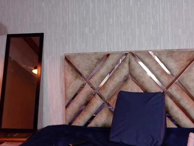 Offline Danielaa-a on BongaCams