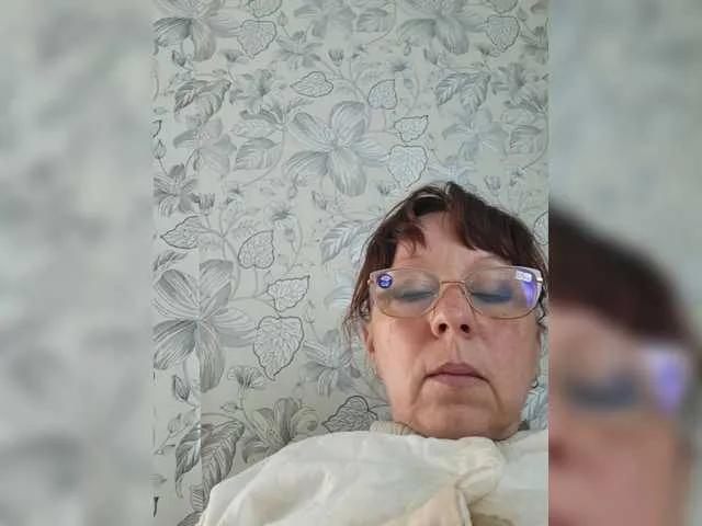 Offline Edel33x on BongaCams