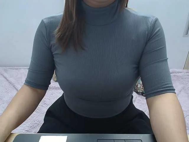 Offline ElenaSex90 on BongaCams