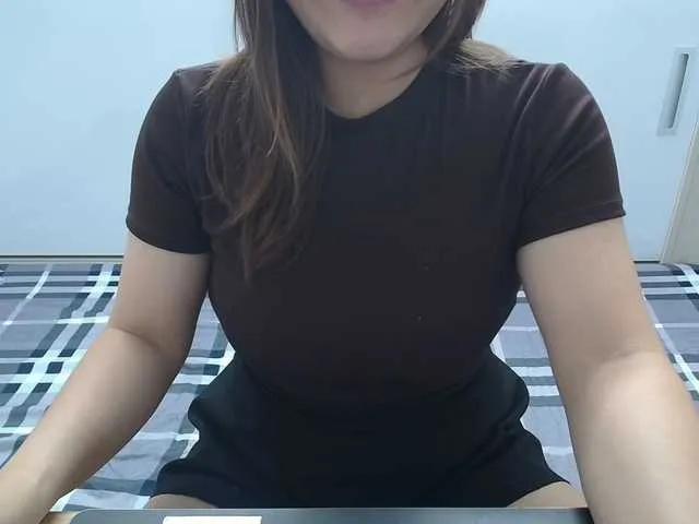 Offline ElenaSex90 on BongaCams