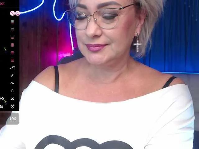 Offline EllenRiplley on BongaCams