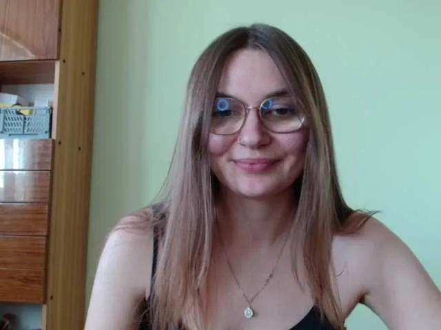 BongaCams Ellyxcute is Freechat Ellyxcute — I'm young, sweet and innocent on the outside, wild, open-minded and passionate on the inside. I'm like a box of chocolates: you know what's inside the box, but you don't know what flavours you'll find inside the chocolate candy. See me in free chat,...