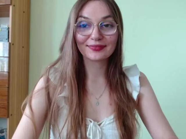 Offline Ellyxcute on BongaCams