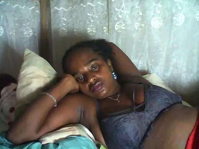 Freechat Flania on BongaCams