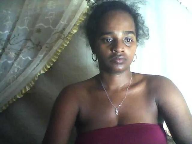 Freechat Flania on BongaCams
