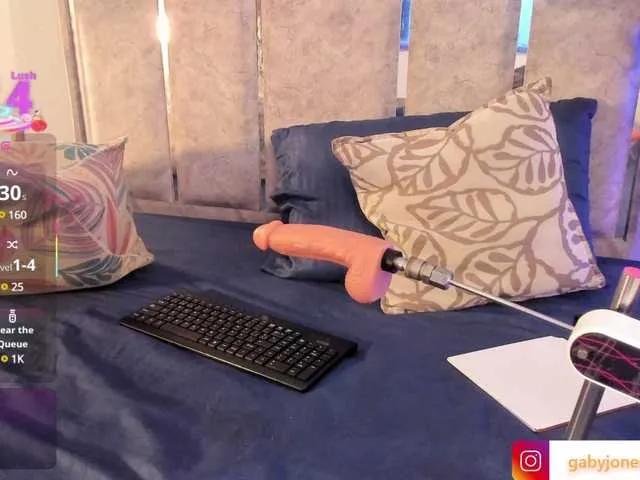 Offline GabyyJones on BongaCams