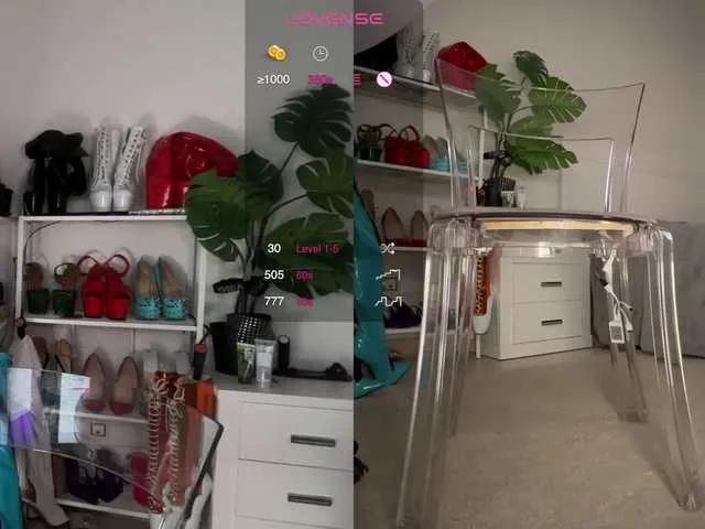 Offline HomePussy1 on BongaCams