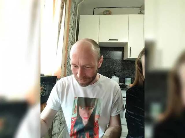 Offline Innokentiy449 on BongaCams