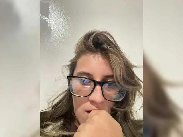 Offline Isabela-Ross on BongaCams