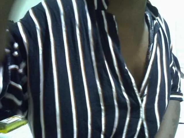 Freechat jeyhoward on BongaCams