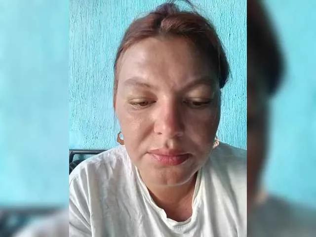 Offline Juliamad on BongaCams