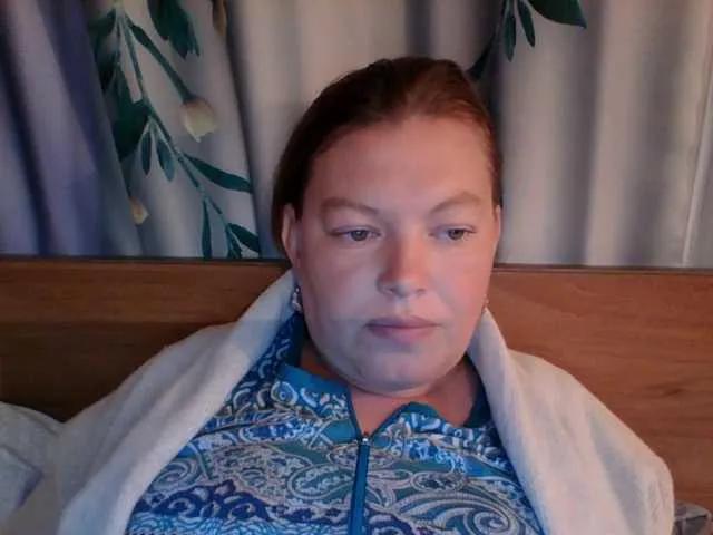 Offline Juliamad on BongaCams