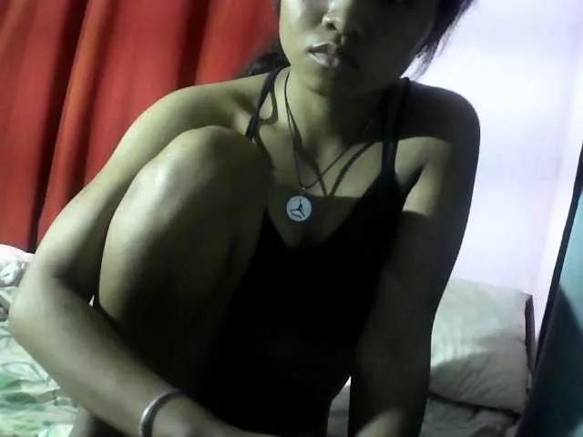 Offline Juliesweety on BongaCams