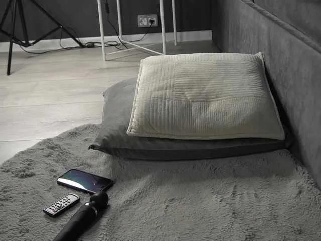 Offline KatelynSparks on BongaCams