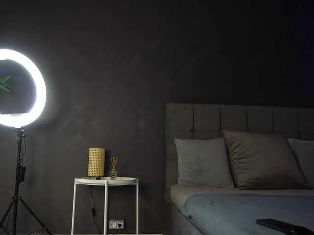 Offline KatelynSparks on BongaCams