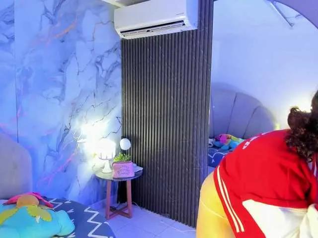 Offline Katemoss70 on BongaCams