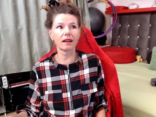 Offline kellysurfing on BongaCams