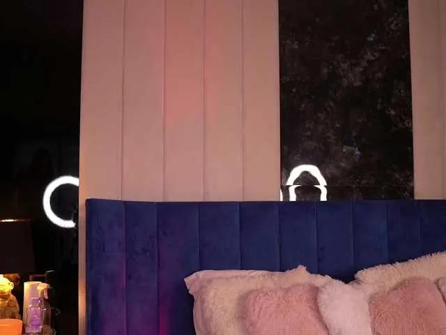 Offline KimNatty on BongaCams