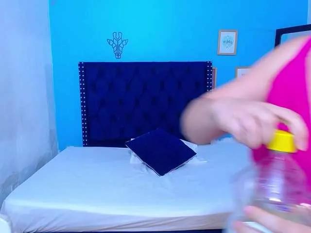 Offline kinky-redhead18 on BongaCams