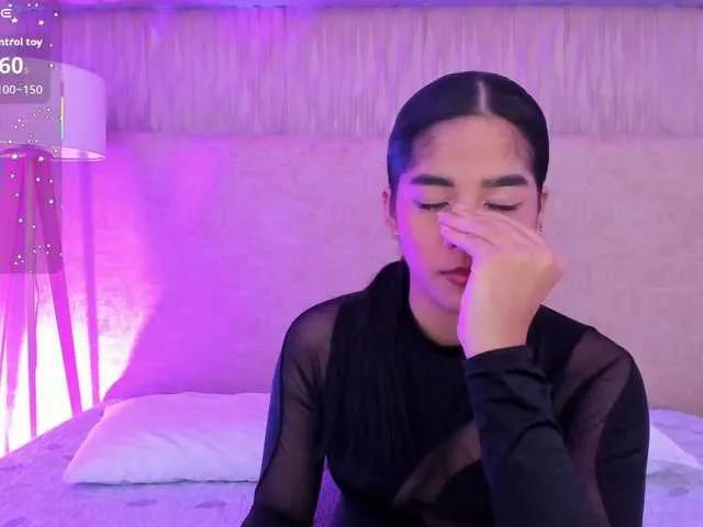 Offline Kyraaa on BongaCams