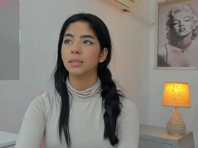 Offline Kyraaa on BongaCams