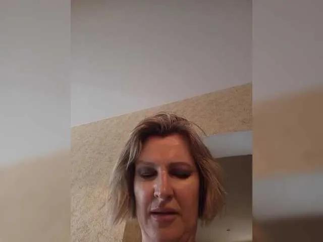 Offline LagoonJoy on BongaCams