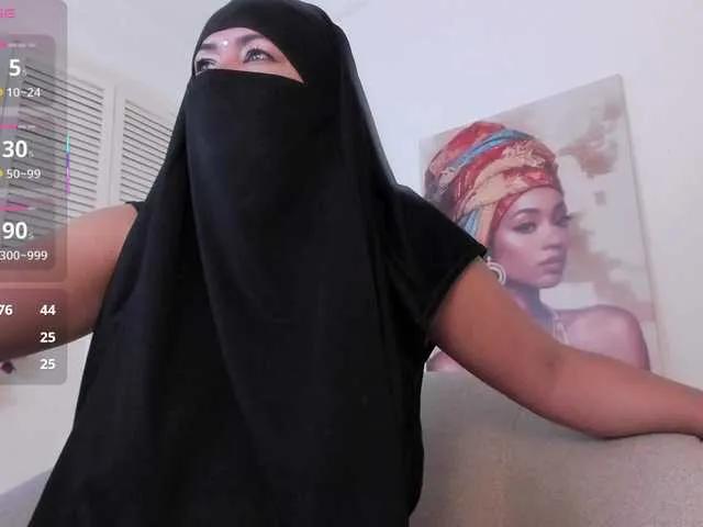 Offline Layla-arabelle on BongaCams