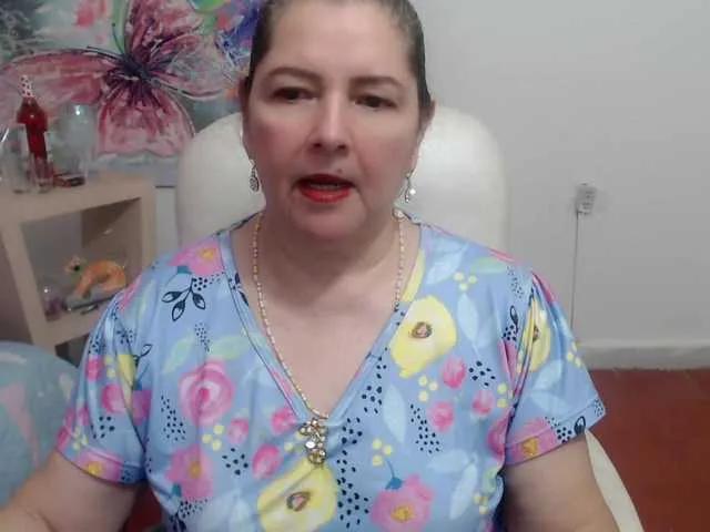Offline leonela on BongaCams