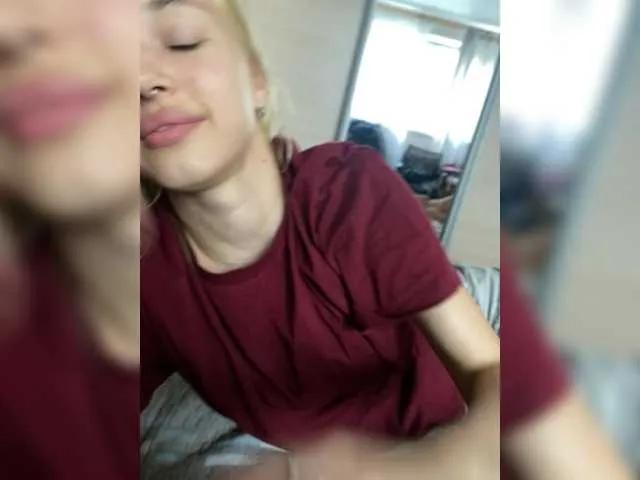 Freechat LinaTwins on BongaCams