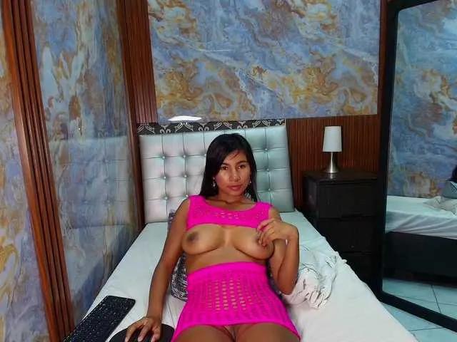 Offline Mady29 on BongaCams