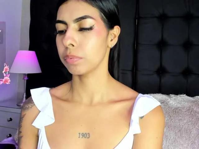 Offline MaiaWatson on BongaCams